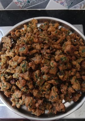 A picture of Palak pakora.