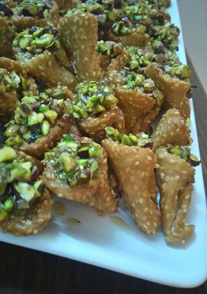 صورة لوصفة حلوى الزنبقة 😉(حلوى السمسم) 😊