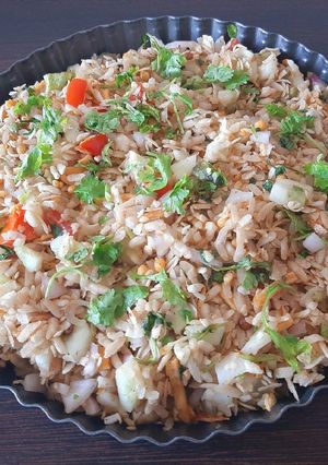 A picture of Roasted poha bhel.