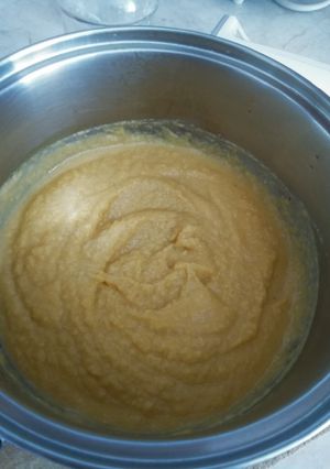 Édesburgonya pép csirkemellel és mandula tejjel recept fotója