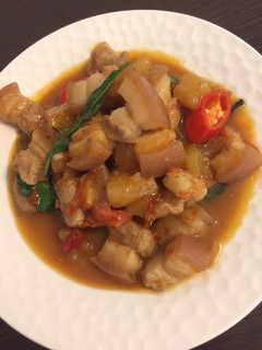 A picture of Pear stew pork belly.