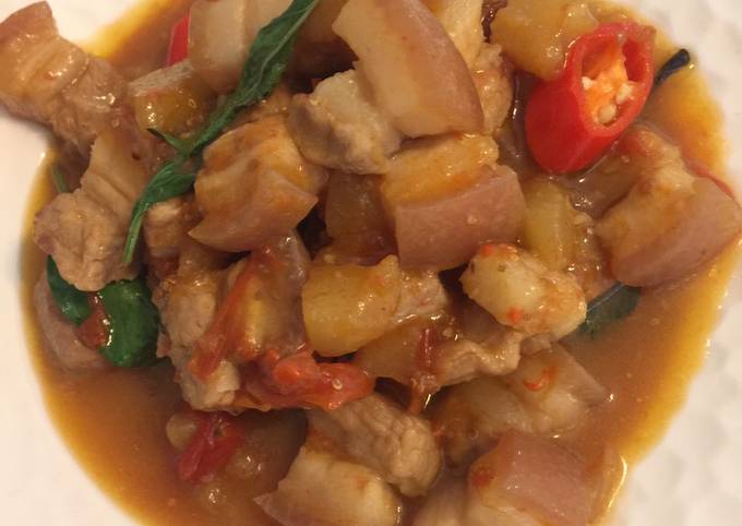 Step-by-Step Guide to Prepare Ultimate Pear stew pork belly