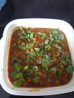 A picture of Chana Gravy.
