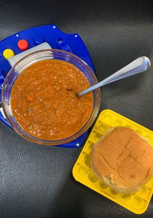 પાવભાજી (Pav Bhaji Recipe In Gujarati) રેસીપી મુખ્ય ફોટો