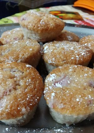 A picture of Strawberry muffins.