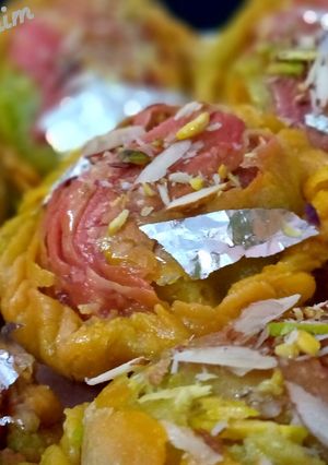 A picture of Malai Khaja.