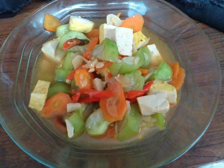 Langkah Gampang Menyiapkan Resep Tumis pedas gambas yang Lezat Sekali Anti Ribet, Lezat