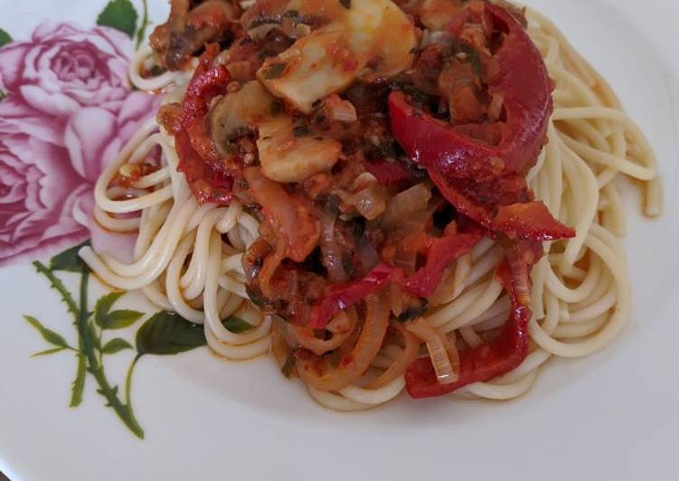 Simple Way to Make Any-night-of-the-week Spaghetti with tomato Sauce with Fresh Vegetables