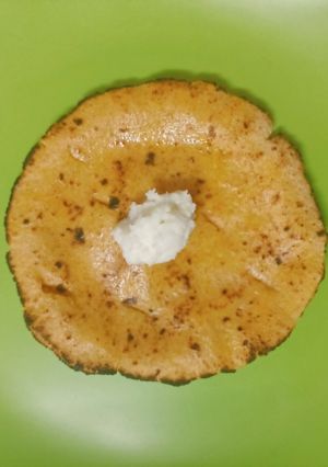 A picture of Makke di Roti.