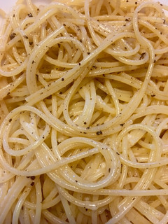 A picture of Cacio e Peppe (Pasta with Cheese & Pepper).