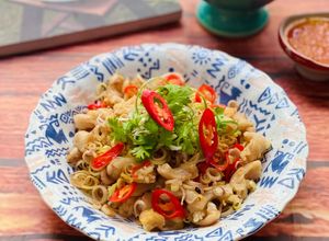 Hình của món Sụn Gà Xào Sả Ớt.