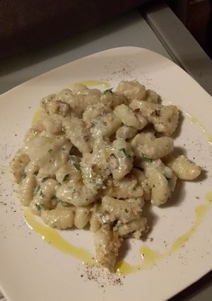 Foto di Gnocchi di semola al gorgonzola e noci