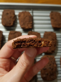 Una foto de Galletitas de choco🍫 sin gluten, con sobras de leche de almendra