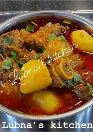 A picture of ALOO GOSHT (MUTTON/LAMB AND POTATO CURRY):.