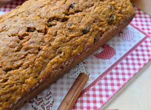 Una foto de Budín de zanahoria inspirado en "carrot cake" en versión integral 🥕