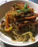 Espaguetis de Edamame con vegetales y carne de res salteados! #tallerdefotos