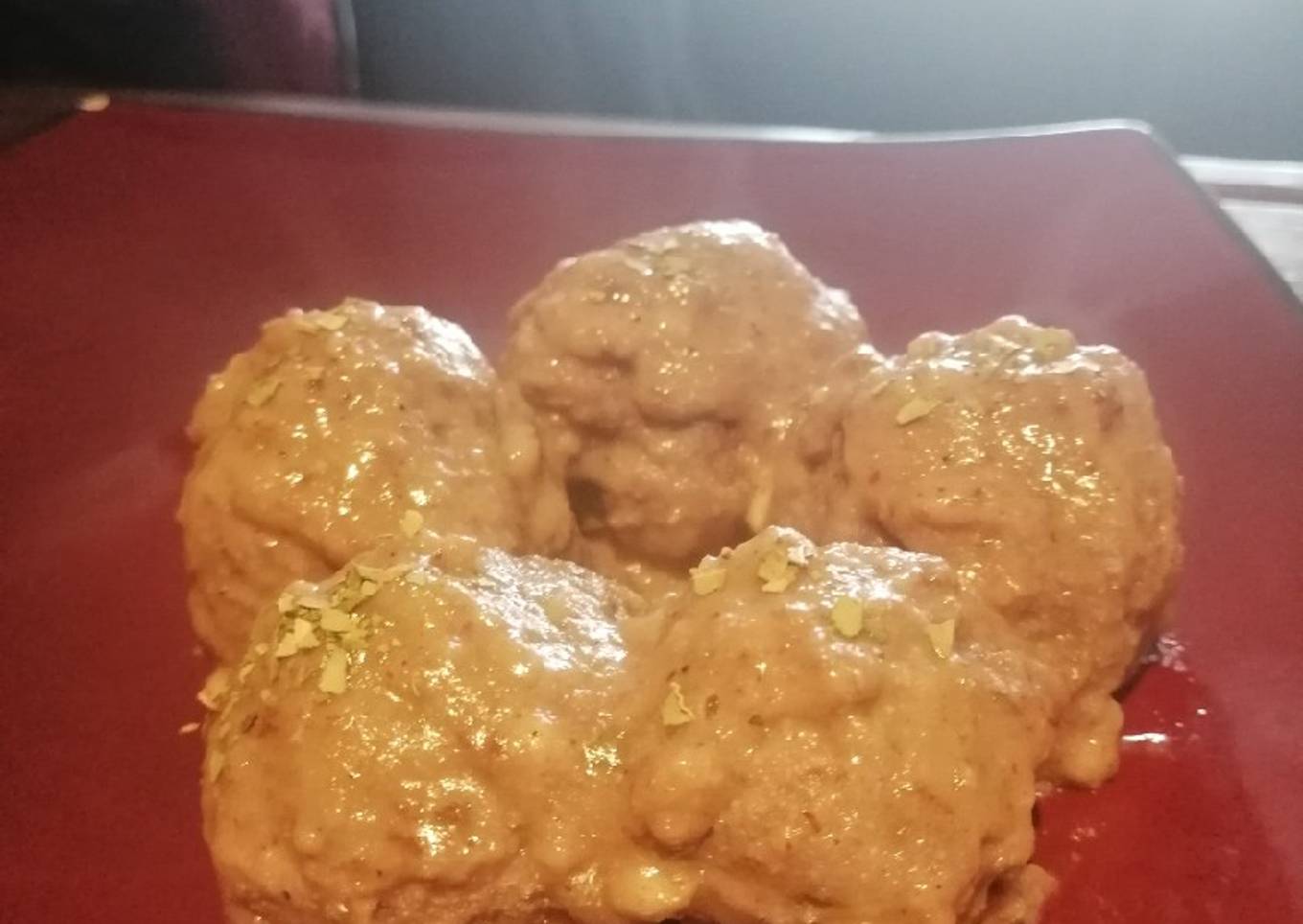 Albóndigas al vino blanco