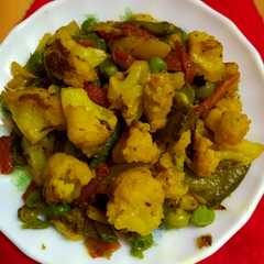 পাঁচমিশালি সব্জী ভাজি (panchmishali sabji bhaji recipe in bengali) রেসিপির প্রধান ছবি