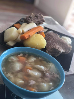 Húsleves vegyes húsból (sertés-marha) recept fotója