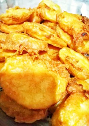 A picture of Aloo pakoras.