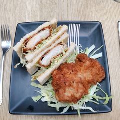 A picture of Japanese Chicken katsu sandwich.
