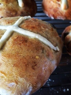 A picture of Hot Cross Buns.