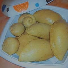A picture of Baked meatpie.