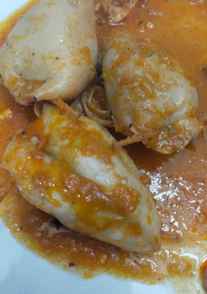 Una foto de Calamares rellenos de carne