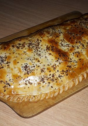 Una foto de Calzone de atún