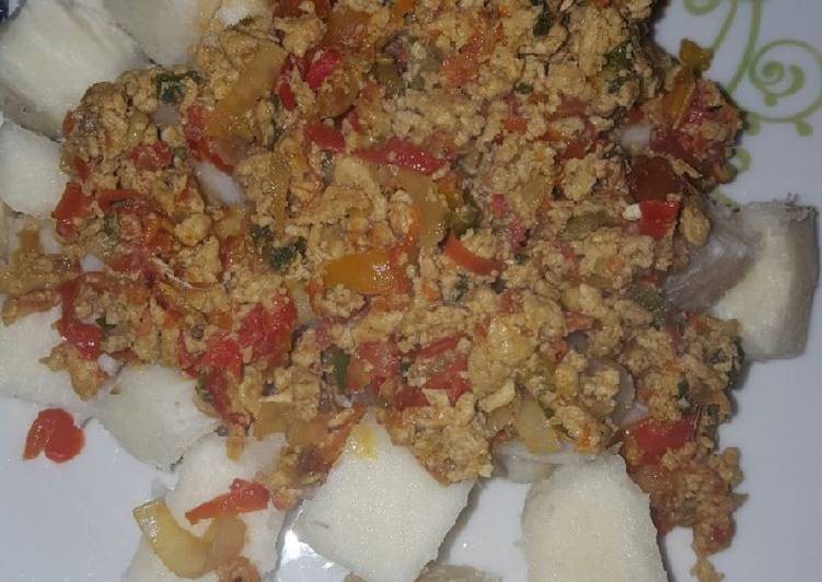 Yam cubes with egg sauce