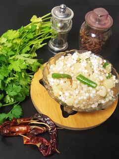 સાબુદાણા ની ખીચડી (Sabudana Khichdi Recipe In Gujarati) રેસીપી મુખ્ય ફોટો