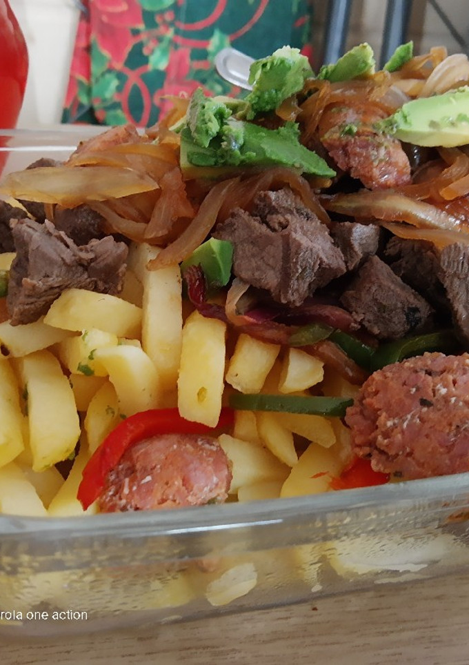 Una foto de Chorrillana express 🍟🥩!