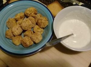 Una foto de Falafel al instante! (con salsa de yogurth)