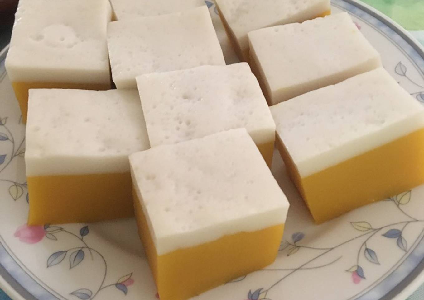 Kue Bingkang Labu Kuning