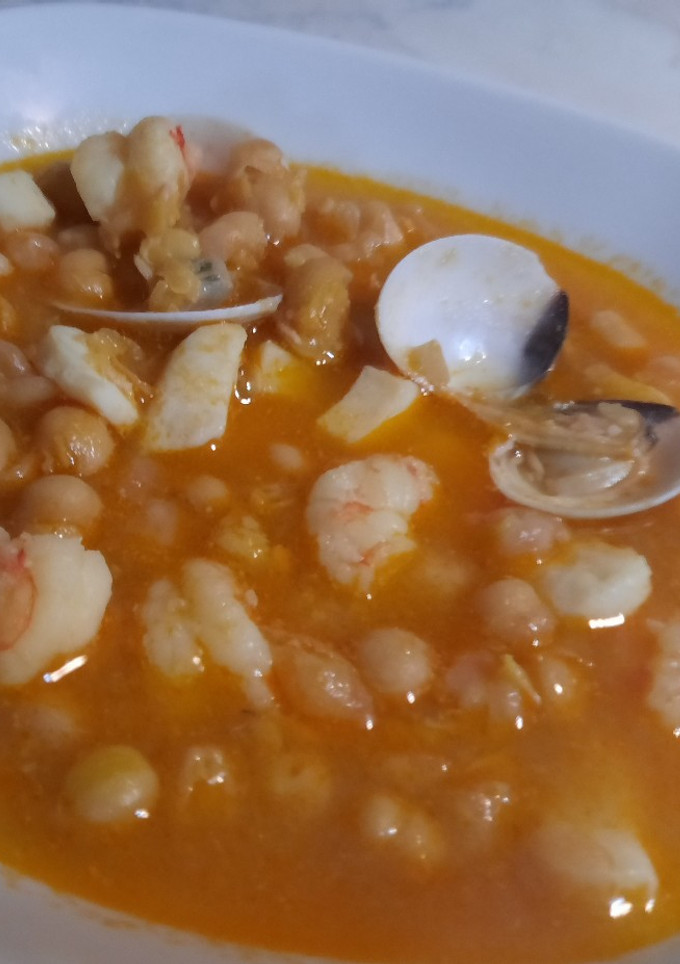 Una foto de Garbanzos a la marinera