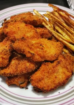 A picture of Healthy Baked Chicken Nuggets with Fries!.