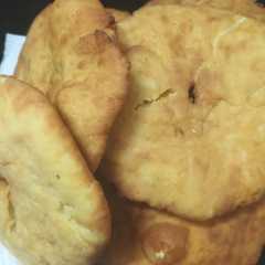 Una foto de Tortas fritas, deliciosas con un buen café
