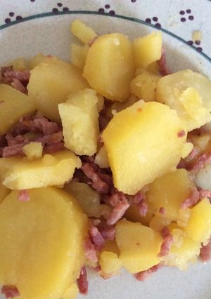 Une photo de Pommes de terres aux lardons cookeo