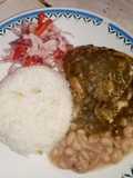 Seco de pollo con frejoles