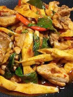 รูปของ ไก่ผัดพริกแกงหน่อไม้