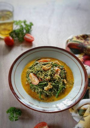 Foto resep "Gulai Paku/Pakis"