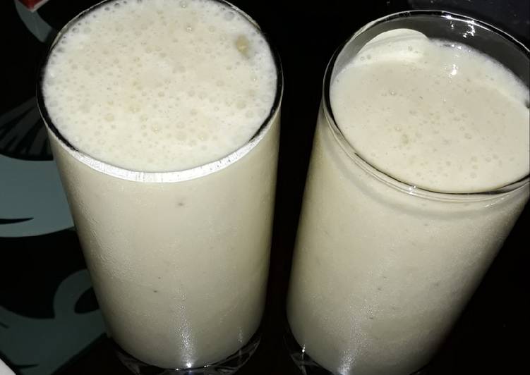How to Make Tasty Banana Milk shake This is A Recipe That Has Been Tested From Homemade !!