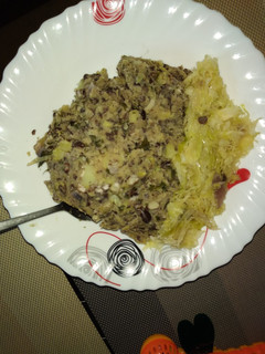 A picture of Mukimo with steamed cabbage#fourweekchallenge.