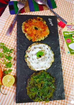 A picture of Akki tricolour roti.