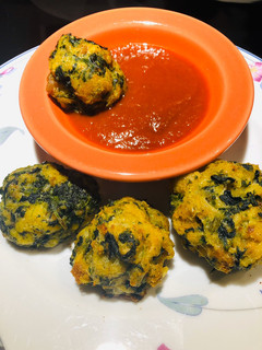 A picture of Easy Spinach Balls.