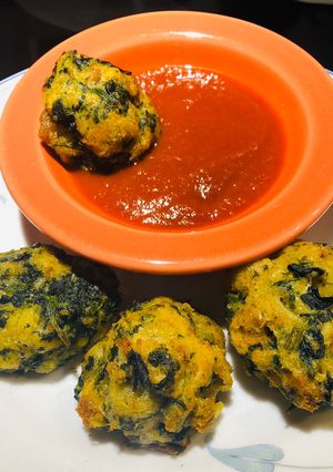 A picture of Easy Spinach Balls.