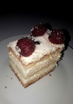 Fehércsokis kókuszos málnás álom recept fotója