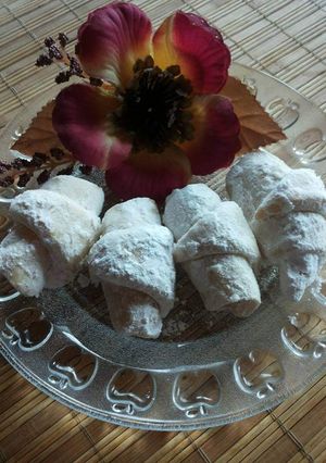 O poză a rețetei Cornulețe cu rahat - de post.