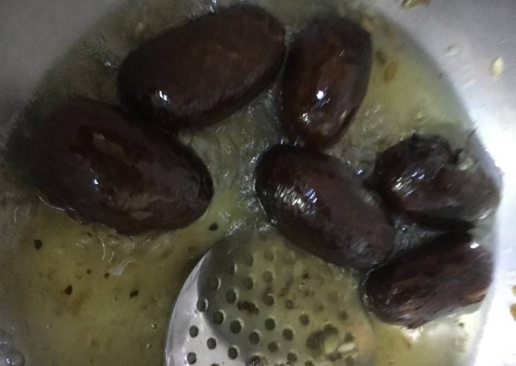 Step-by-Step Guide to Prepare Super Quick Homemade Black Gulab Jamun