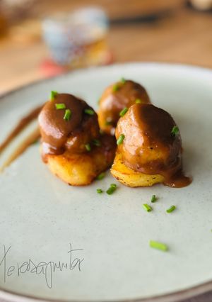 Foto principal de Albóndigas de pollo 🐣 al Pedro Ximénez 🫗 🎄